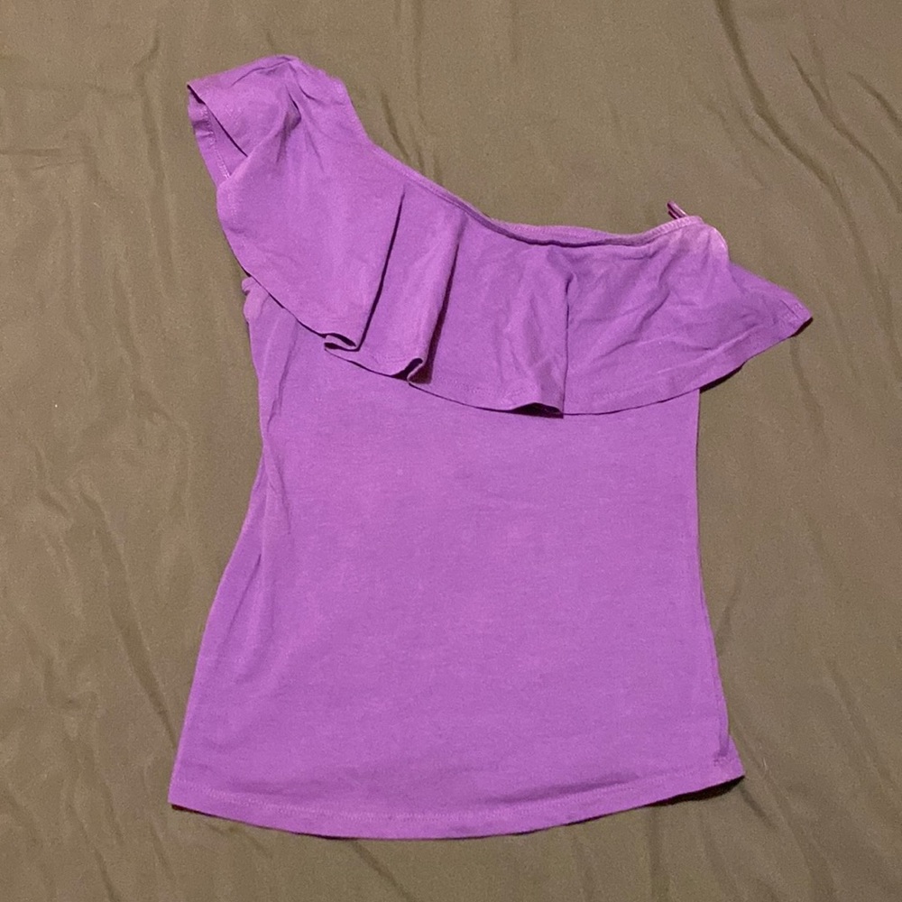 One shoulder ruffle top
